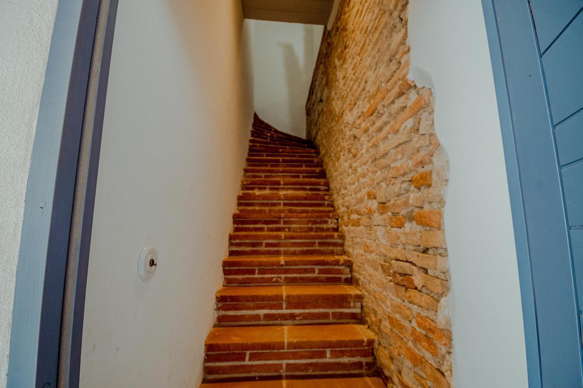 La Chambre Bleue Lauzerte Bagian luar foto